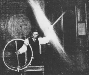 Nikola-Tesla-experimenting